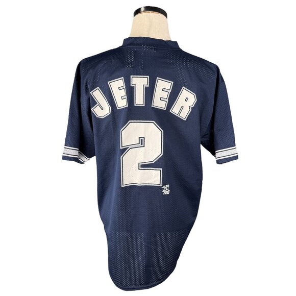 Vintage Yankees Derek Jeter #2 Authentic Dynasty Baseball Jersey 2002 Large NWT - Picture 1 of 10